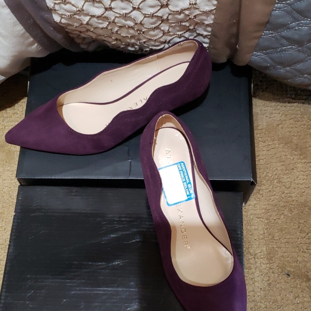 Shoes - Picture 2 of 2